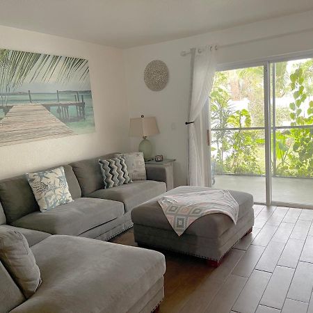 Beautiful Bright & Sparkling 2Bed 1Bath Beach Retreat - Unit 212 可可比奇 外观 照片